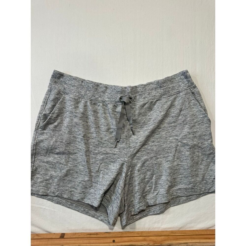 Athleta Balance 4” Shortie Gray Marled Lounge Shorts Drawstring Pockets Women’s